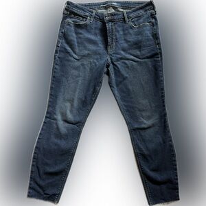 Old Navy Women’s Size 14 Mid-Rise Rockstar Super Skinny Jeans with Fray